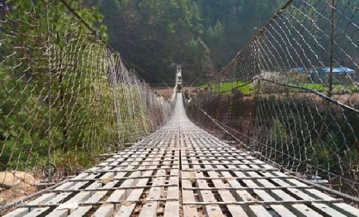 नेपालमा ९ हजार ७६७  झोलुंगे पुल सञ्चालनमा